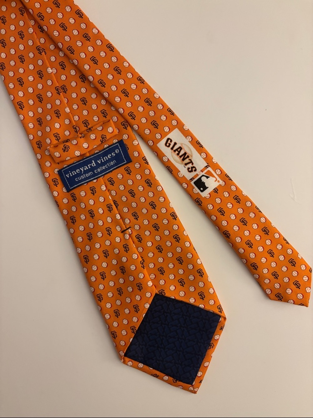 Vineyard Vines x SF Giants tie